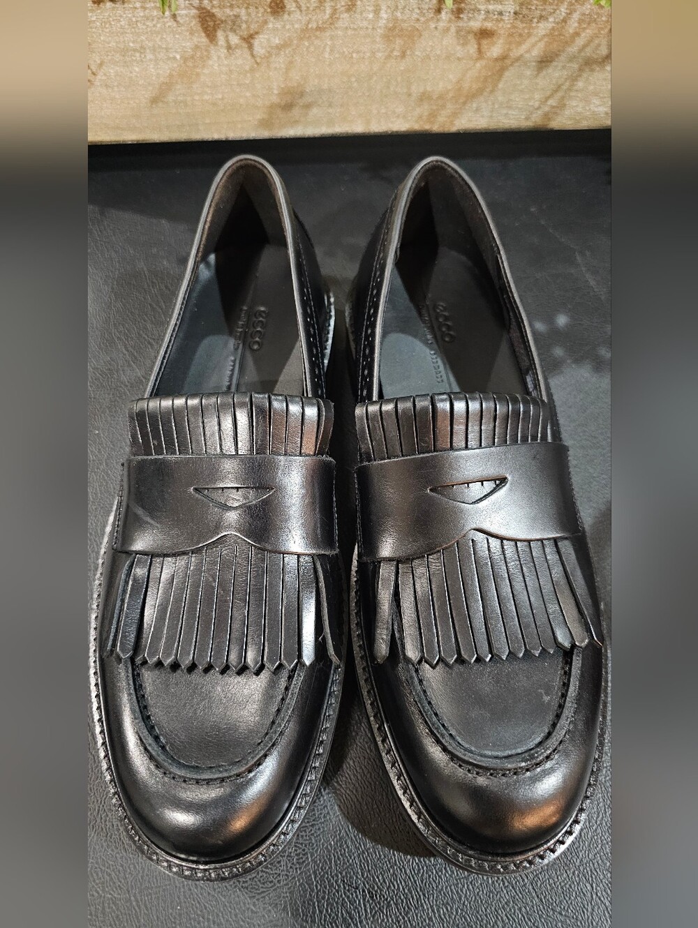 Ecco Black Leather Fringe Penny Support Loafers Shoes Women's Sz 6, 10, & 11 - Picture 3 of 11